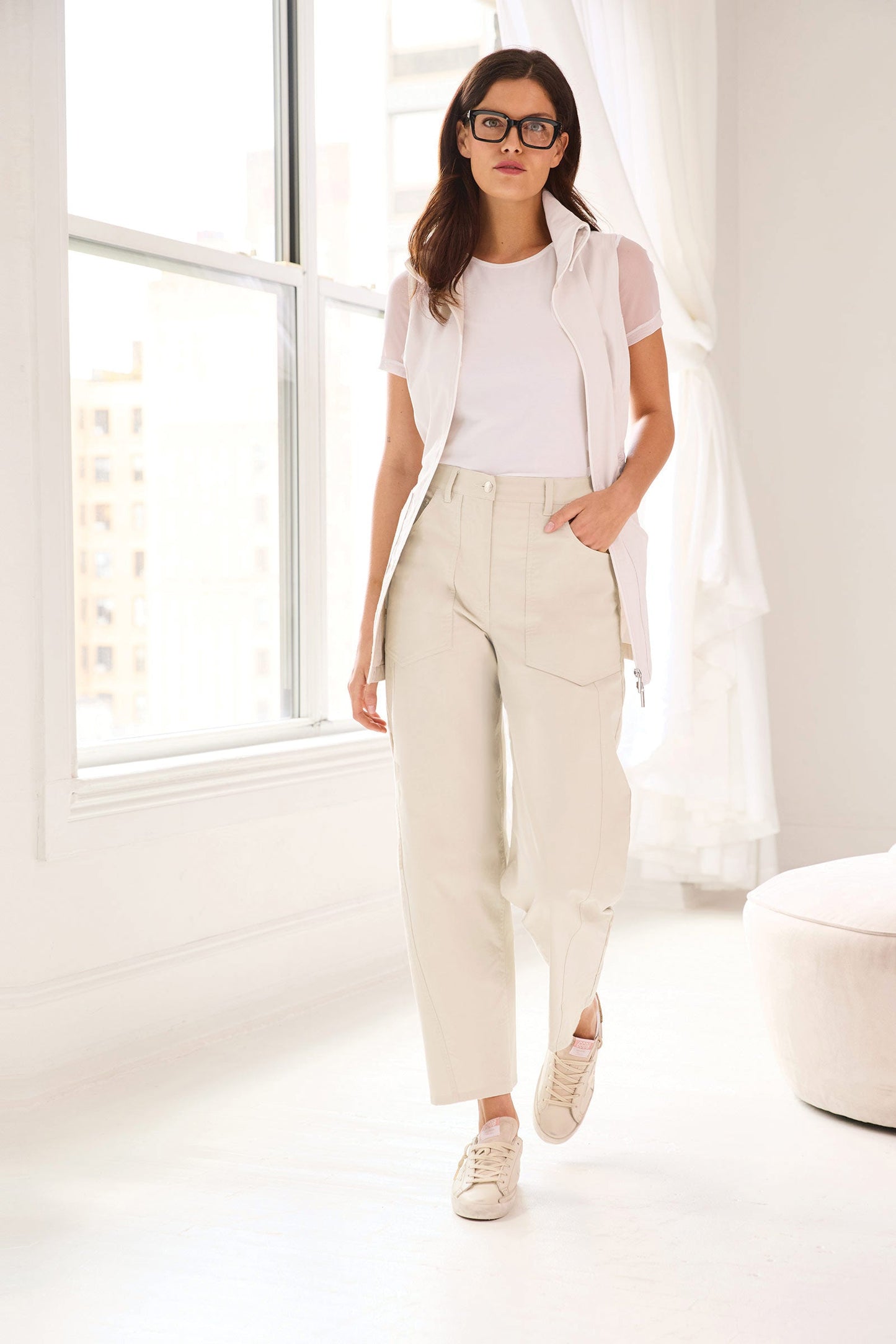 Liv Relaxed Light Barrel Leg Pant in Stone
