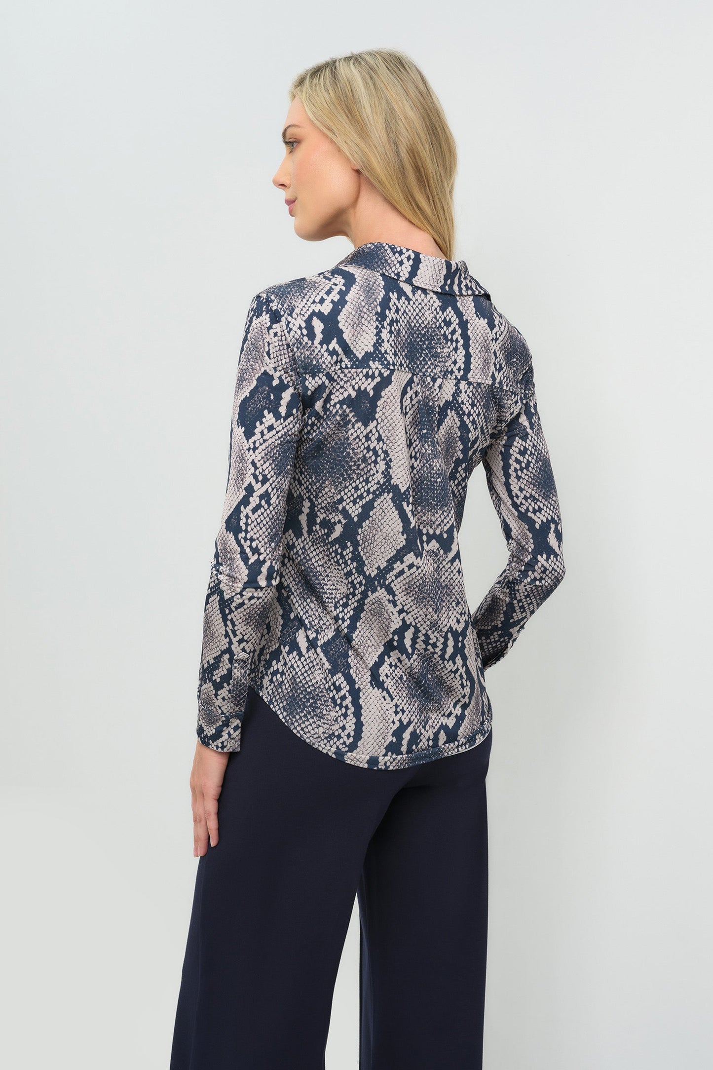 Printed Tania Long sleeve Snap Front Top
